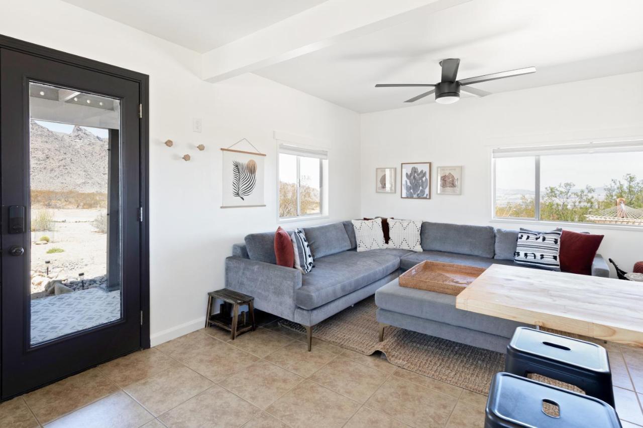Villa 1 Minute To Joshua Tree National Park, Hot Tub, Stars, Private - The Wkndr Twentynine Palms Esterno foto