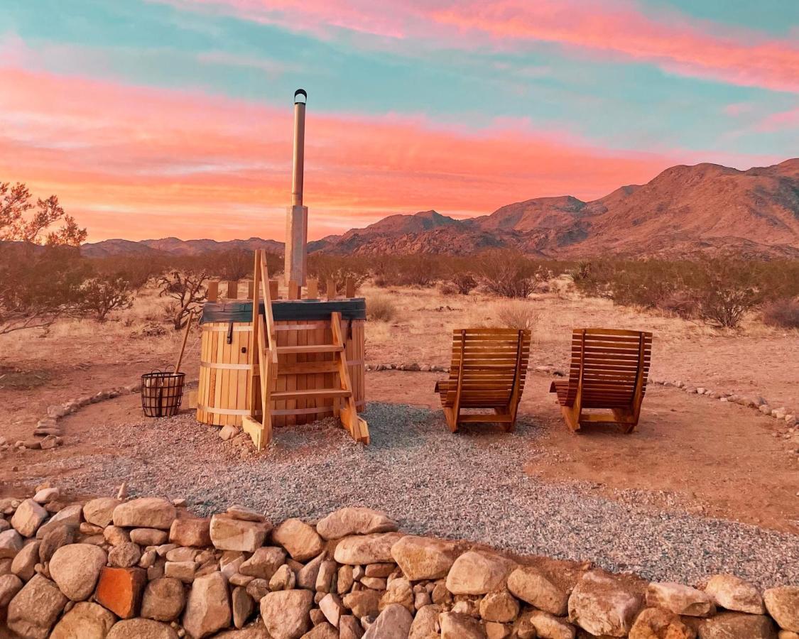 Villa 1 Minute To Joshua Tree National Park, Hot Tub, Stars, Private - The Wkndr Twentynine Palms Esterno foto