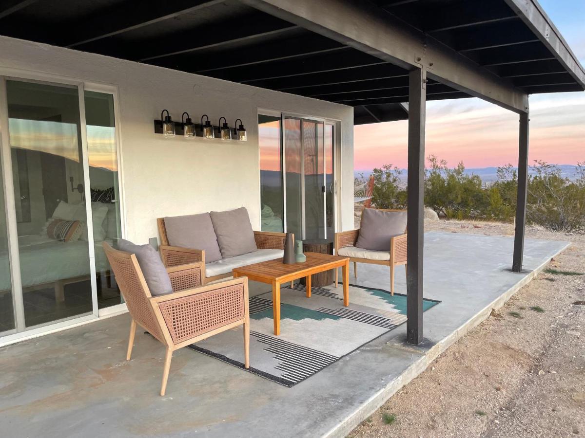 Villa 1 Minute To Joshua Tree National Park, Hot Tub, Stars, Private - The Wkndr Twentynine Palms Esterno foto